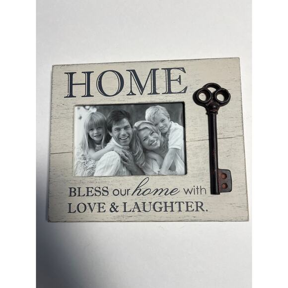 HOME “Bless our home with love and‎ laughter” 4x6 pic Frame NEW 9.5x8 inch frame - Picture 3 of 3